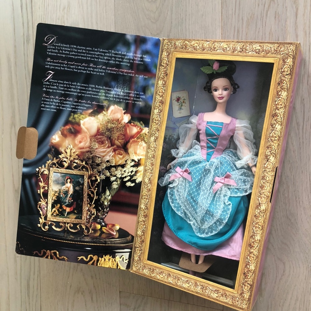 Vintage 1997 Fair Valentine Barbie